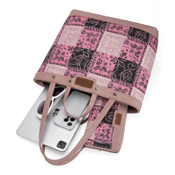 Wrangler Paisley Pattern Dual Sided Print Tote + Wallet Pink - Picture 5 of 9